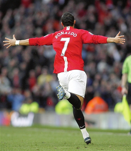 担任米兰队 担任米兰队