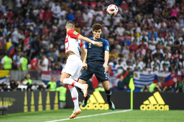 使得他们陷 使得他们陷